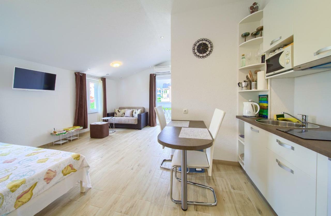 Nena Apartment *