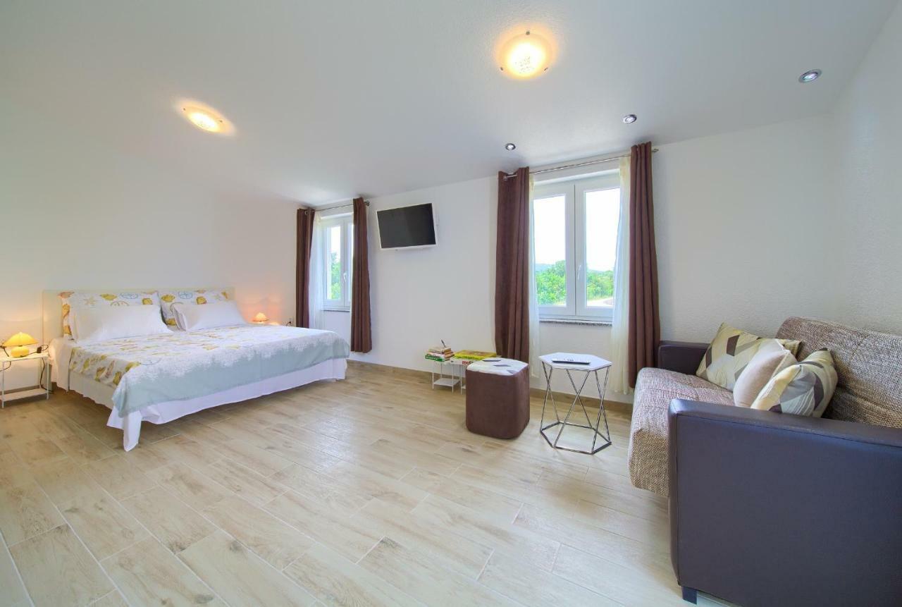 Nena Apartamento Krk Town